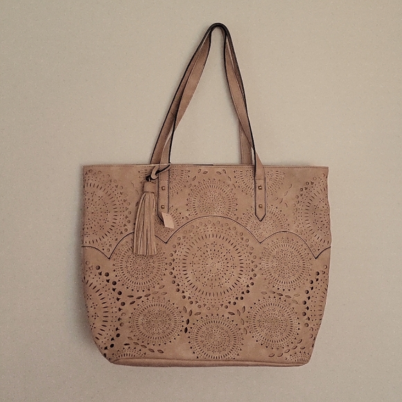 Brand new bag with tags - Picture 1 of 4